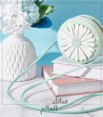 ⁦مجموعة خياطة حقيبة يد يدوية ذات شكل دائري مزينة بزهرة⁩ - الصورة ⁦2⁩